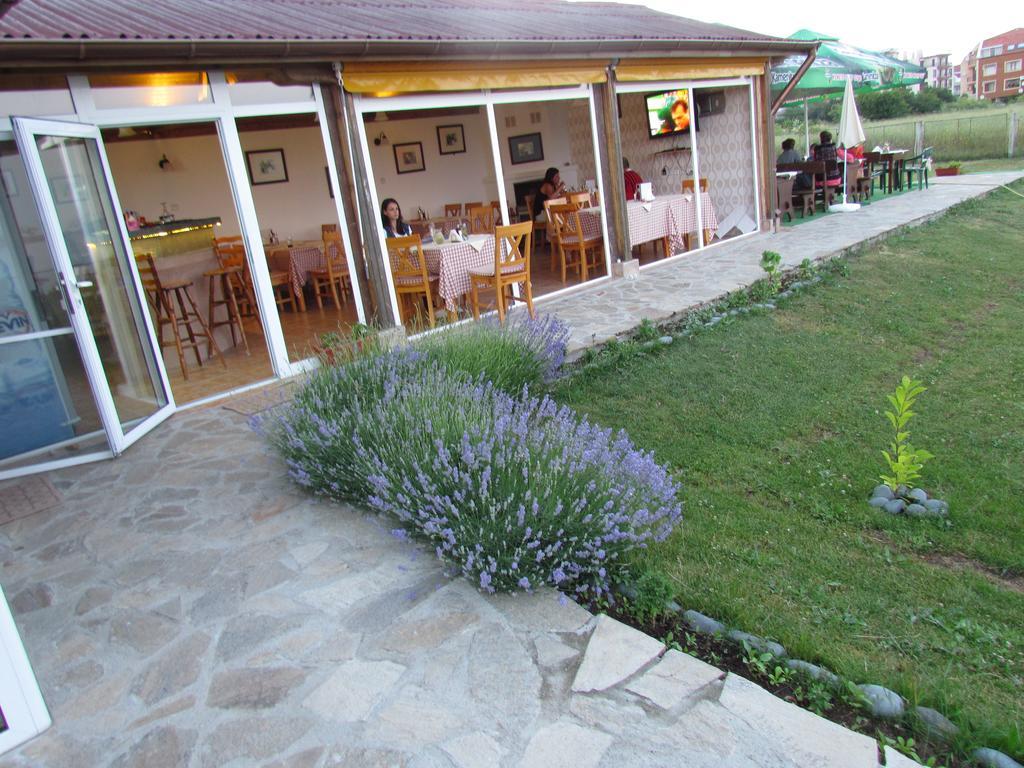 Villas And Bungalows Panorama 체르노모레츠 외부 사진